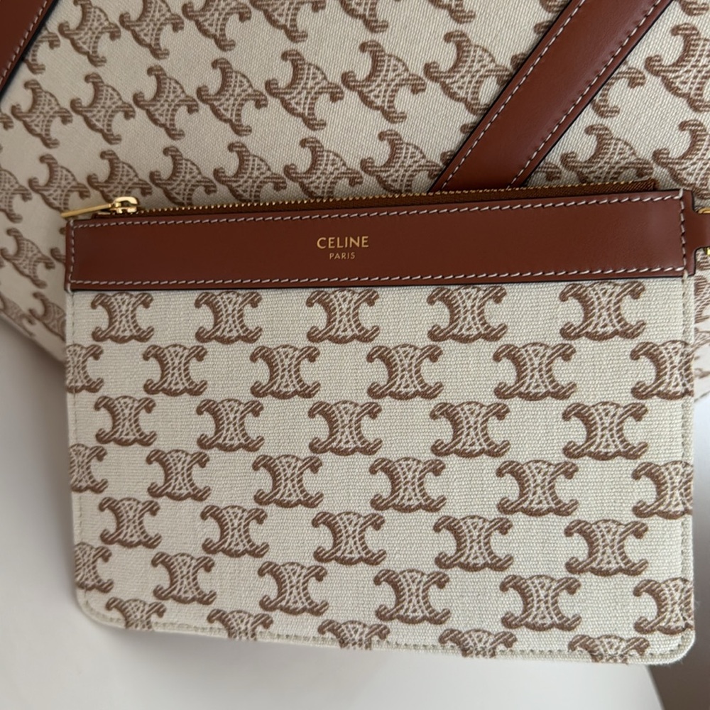 Celine *NEW* Triomphe Tan and Brown Women's Tote Bag with Pouch & Dust Cover - Picture 3 of 15